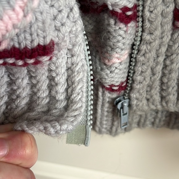 Handmade Knit Jacket - Picture 10 of 10